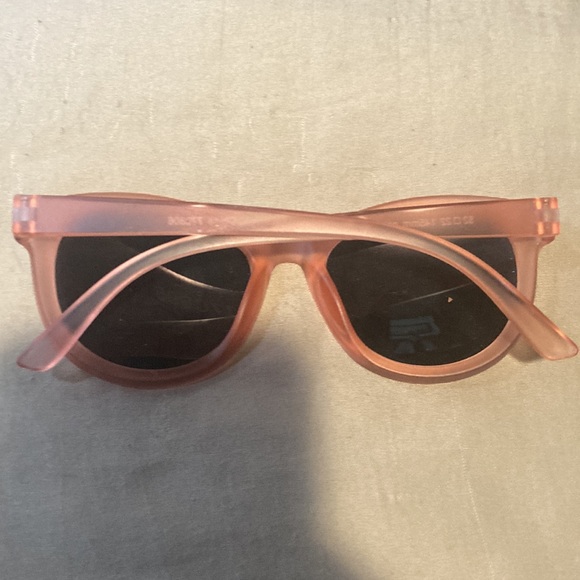 UV 400 protection - Picture 2 of 13